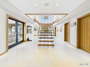 Photo 25- click for photo gallery